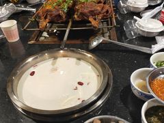 -山地居烤全羊·柴火鸡(大坪-半山公馆店)