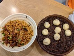 -佬钱湾仔(衣裳街店)