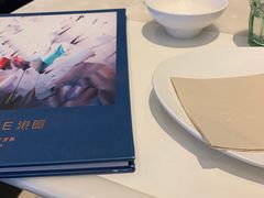 -港丽餐厅(高德置地店)