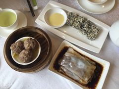 -广东大厦酒店(广州北京路步行街纪念堂地铁站店)