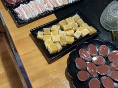 -果松木炭酸菜铜火锅·外婆参鸡汤