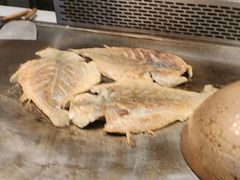 -赶海部落海鲜城(海阳路店)