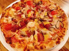 -城市大道红炉披萨烘焙坊