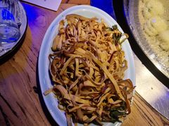 -山河屯铁锅炖(哈西站店)