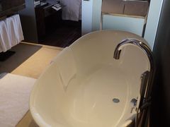 19复古浴缸-广州天河希尔顿酒店