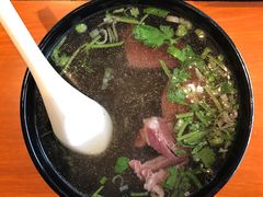 牛肉粉丝汤-鑫震源·苏式大虾生煎(山塘街店)