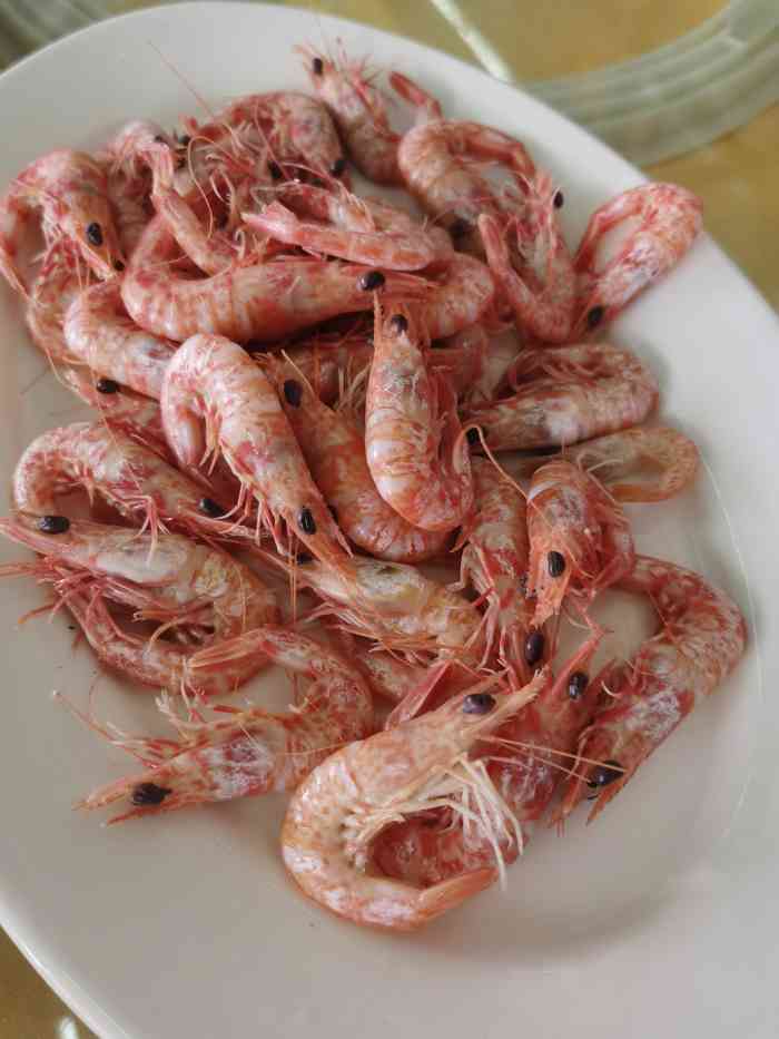 海兴海鲜饭店-"老板娘亲自出马出来揽客,人很漂亮很nic.