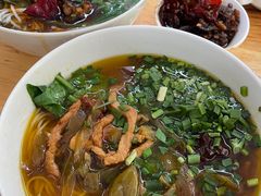 -越洋肖氏老米线(杨家坪店)