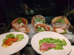 -唐拉雅秀酒店-西锦汇空中BBQ·思创餐厅