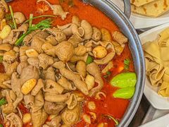 -彭记铁锅肥肠(东四总店)