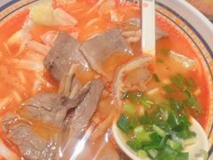 -鑫花溪牛肉米粉(东环大润发店)