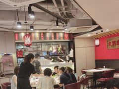 -八合里牛肉火锅(上海世茂广场店)