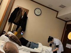 -颐而康·按摩·艾灸·足疗(南岸晶都店)