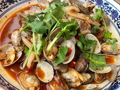 -琥珀老六龙虾(四里河店)