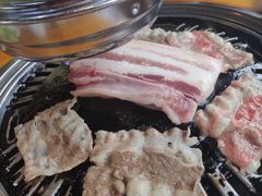 -唯成•韩国炭火烤肉 유성고기