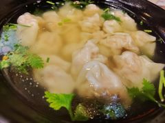 鲜肉小馄饨-七宝老街汤团(上海世纪汇广场店)