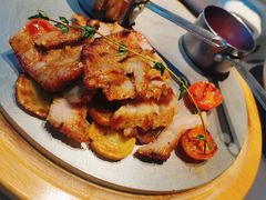 碳烤猪颈肉-小大董·烤鸭(观景餐厅·南京西路店)