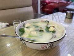 -叶存利海鲜大馅饺子(海宁路总店)