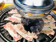 精品牛五花-唯成•韩国炭火烤肉 유성고기