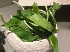 -左庭右院鲜牛肉火锅黑金店(陆家嘴中心店)