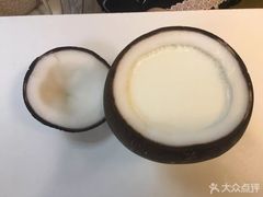 -志龙皇冠吃货椰子铺