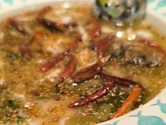 -姚姚酸菜鱼·金戈戈香港豉油鸡(喜荟城联名店)