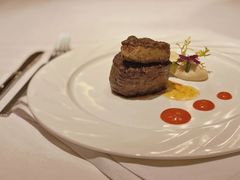 香煎鹅肝菲力佐牛骨汁-王品牛排(帝壹城店)