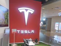 -TESLA 特斯拉(北京颐堤港体验店)