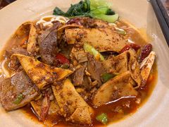 爆炒牛肉面-方铲铲·成都板凳面(滨江银泰店)