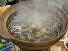 连州果园鸡-威邵鸡煲(西华路总店)