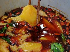 -晓彭肥肠鸡·泡椒鸡火锅(水木天地店)