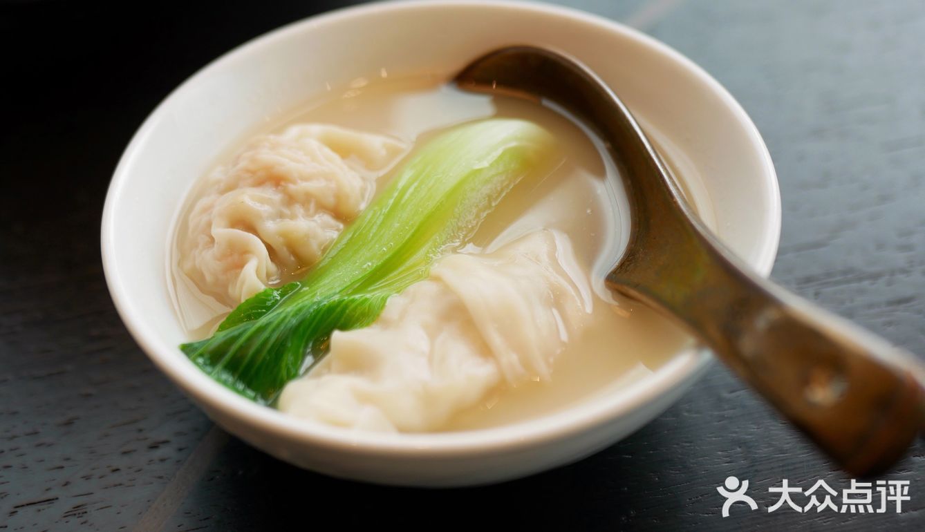 外滩热门榜第一，270°江景粤菜馆