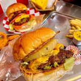 西安这家美式🍔店男朋友一周怒吃三次‼️