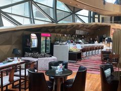-上海滴水湖皇冠假日酒店