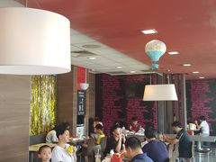 大堂-麦当劳(新新大道岗丰店)