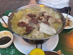 -一口猪海鲜浑锅·东北家常菜