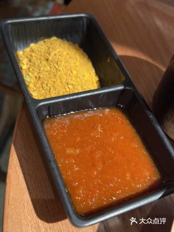 「五十七度湘派烤肉」ta家的烤肉是铜板烤的