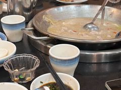 -老来福·非遗酸汤兔(凯旋路店)