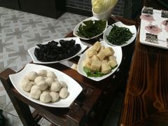 -景明轩•养生酸汤鱼火锅 云贵鲜菌 现舂野果酸汤(王寨小区店)