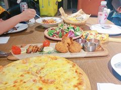 -百好乐宠物友好餐厅(朝外大街店)