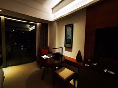 -三亚湾海居铂尔曼度假酒店