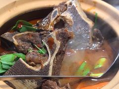 -石牌岭小亮蒸虾•湖北老字号(左岭店)