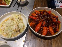 招牌十三香小龙虾-龙巢盱眙龙虾·牛蛙·烧烤宵夜(八卦岭店)