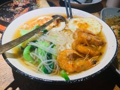 -蜜桃餐厅·伴山(湖滨商业街店)