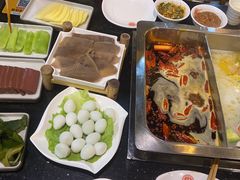 -百年川椒重庆老火锅(光谷店)