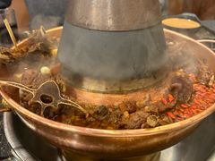 招牌羊蝎子锅底-颐品居涮肉(乌鲁木齐中路店)