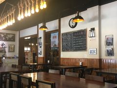 大堂-麦落精酿啤酒餐吧(先农大院店)