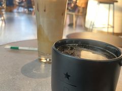 -星巴克臻选(上海合生汇1F店)