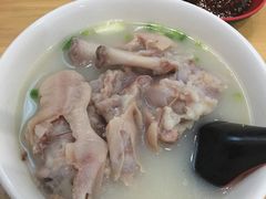 -雷祖芳老妈蹄花店