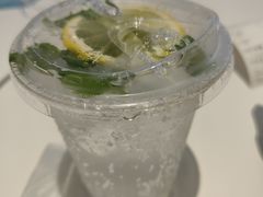 柠檬气泡水-TRIPS BURGER(大钟寺店)